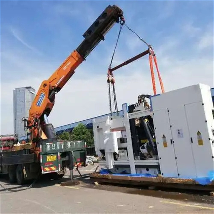 东港附近小吊车联系方式|8-16吨|本地及时服务